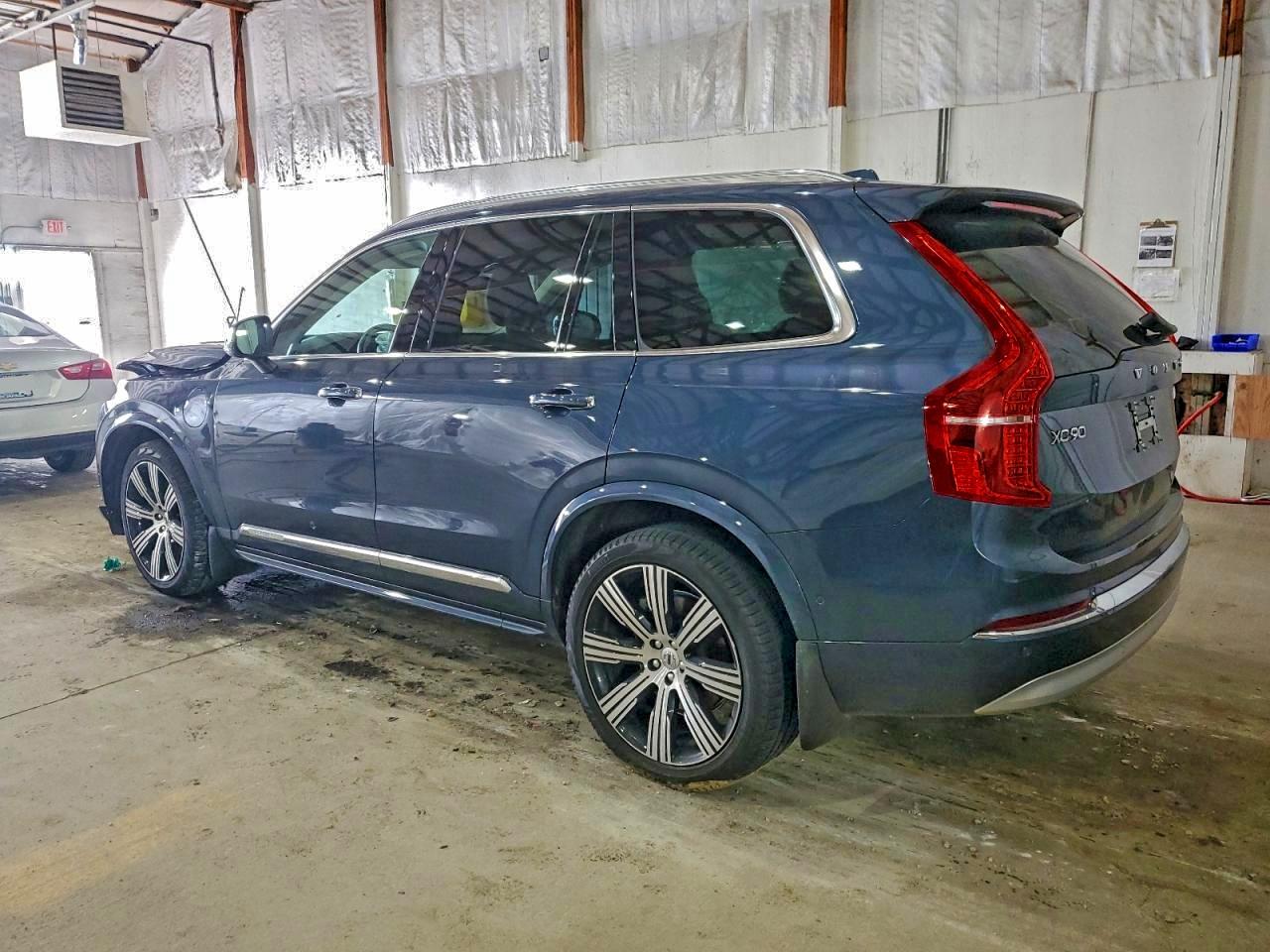 VOLVO XC90 T8 RECHARGE INSCRIPTION