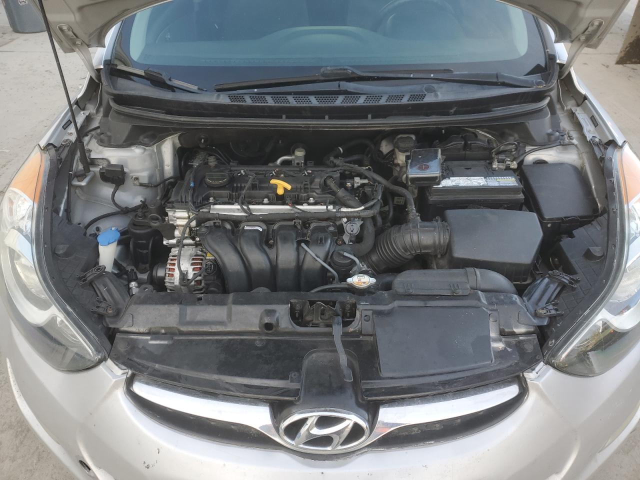 Lot #3291435132 2013 HYUNDAI ELANTRA GL