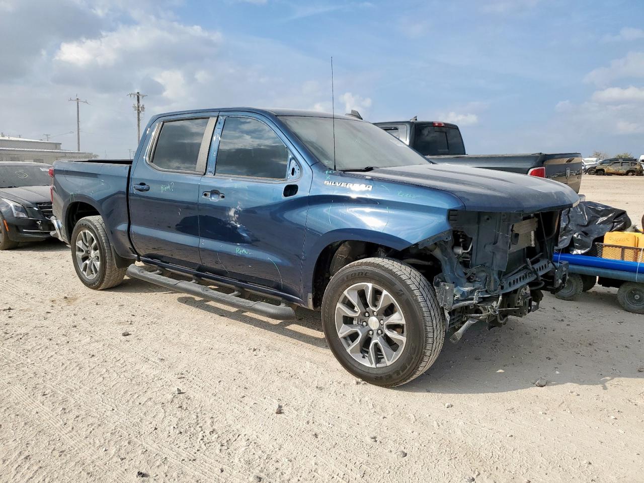 CHEVROLET SILVERADO C1500 LT