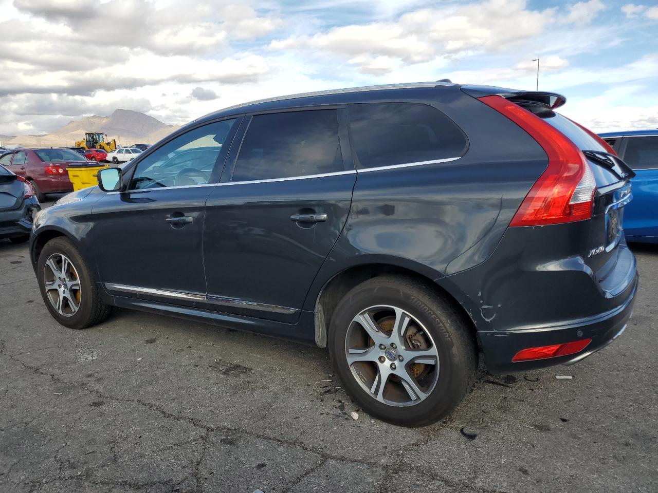 VOLVO XC60 T6 PREMIER