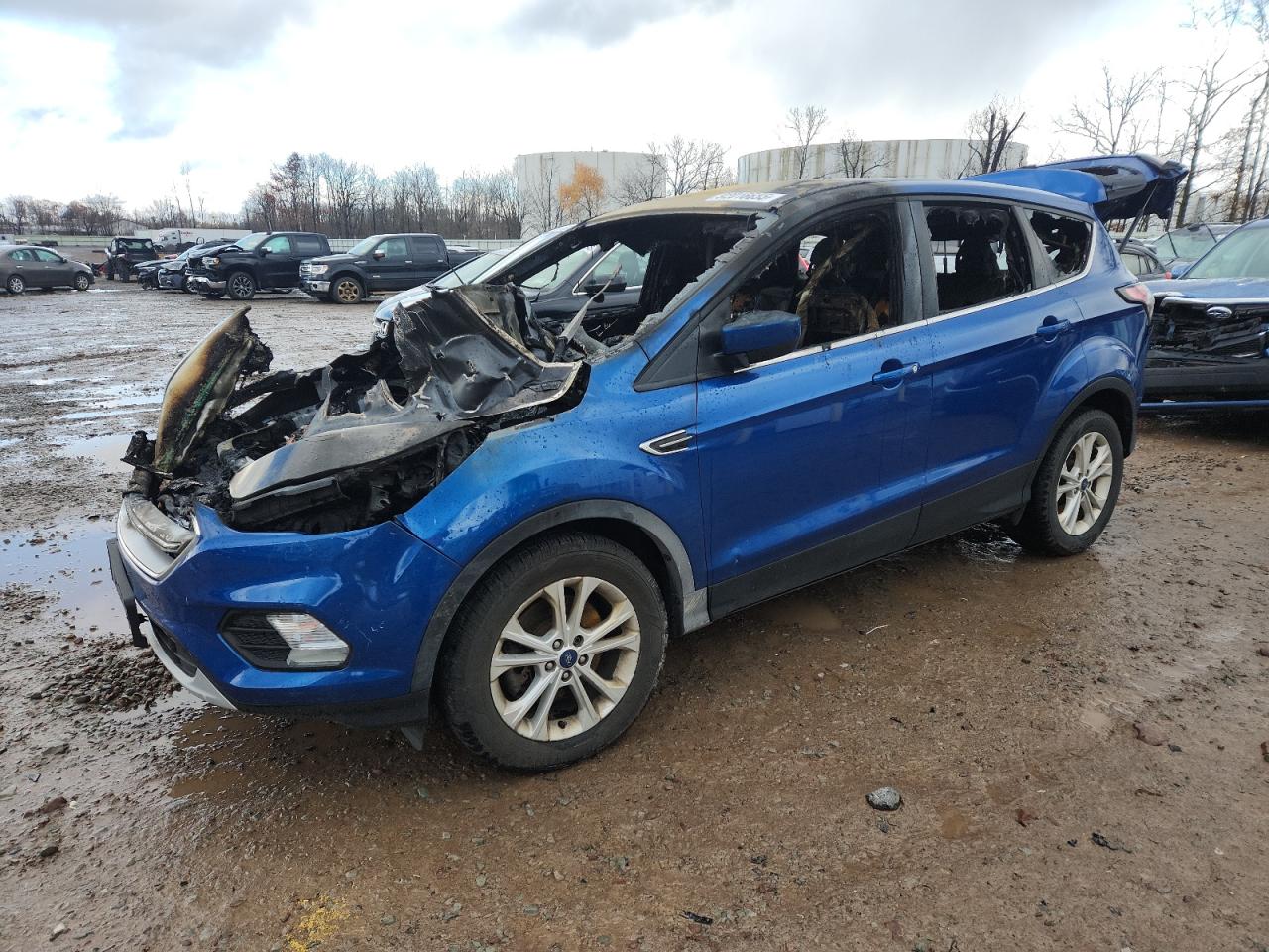 FORD ESCAPE SE