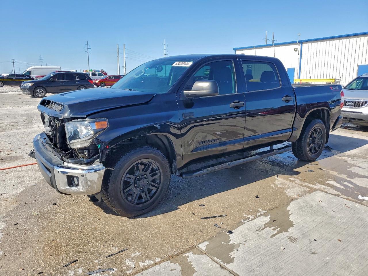 TOYOTA TUNDRA CREWMAX SR5