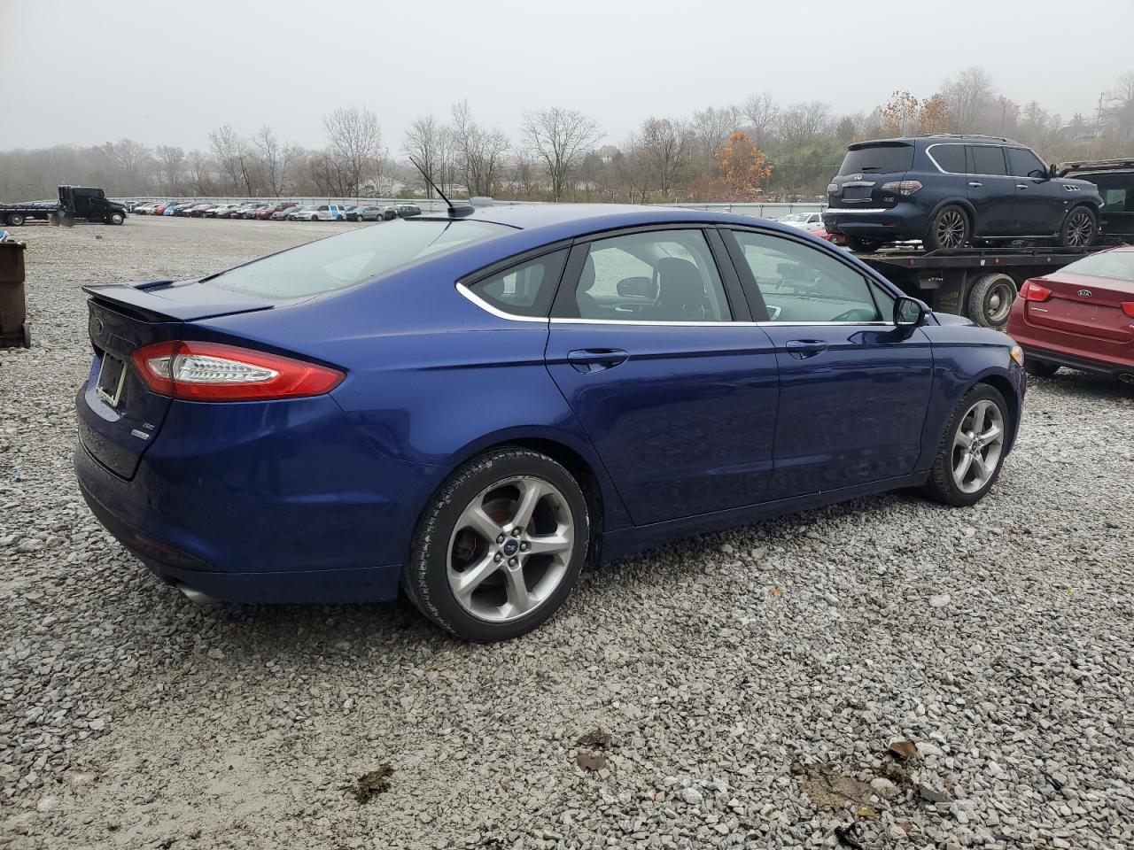 FORD FUSION SE