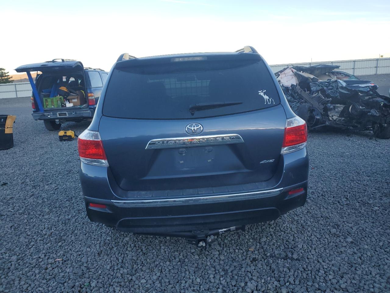 TOYOTA HIGHLANDER BASE