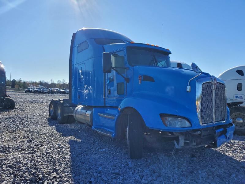Global Auto Auctions: 2013 KENWORTH CONSTRUCTI