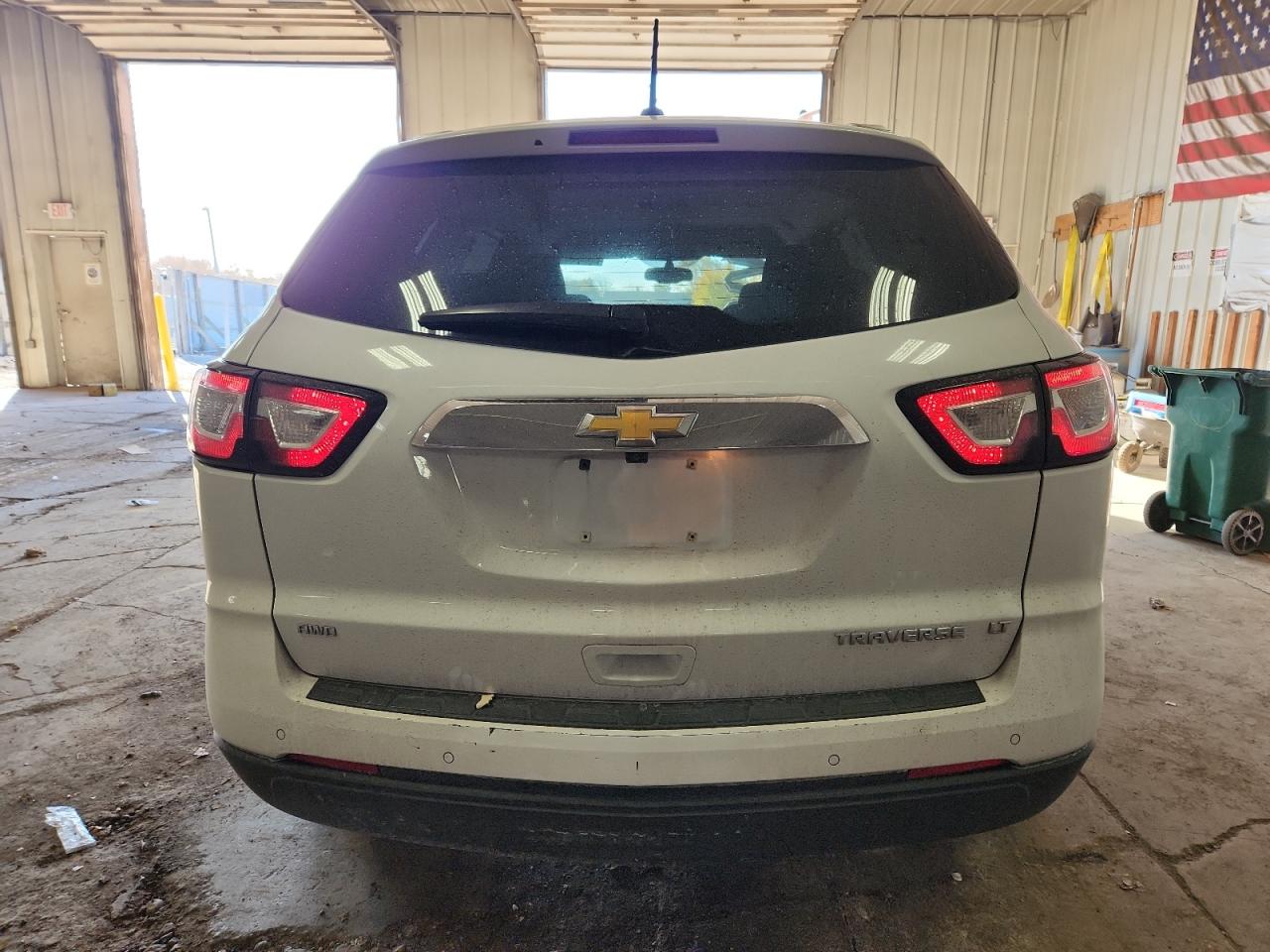 CHEVROLET TRAVERSE LT