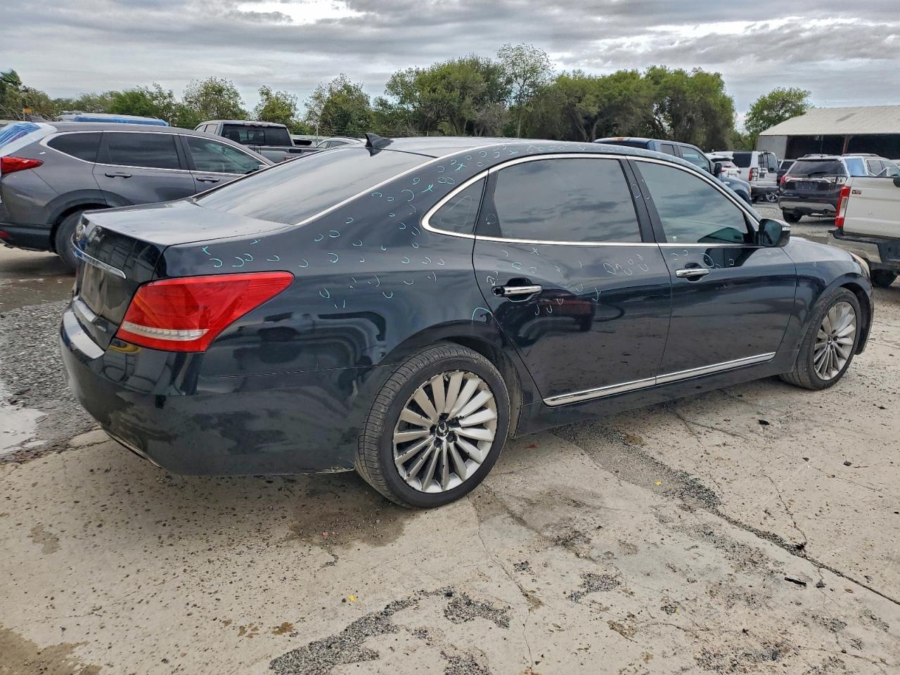 HYUNDAI EQUUS SIGNATURE