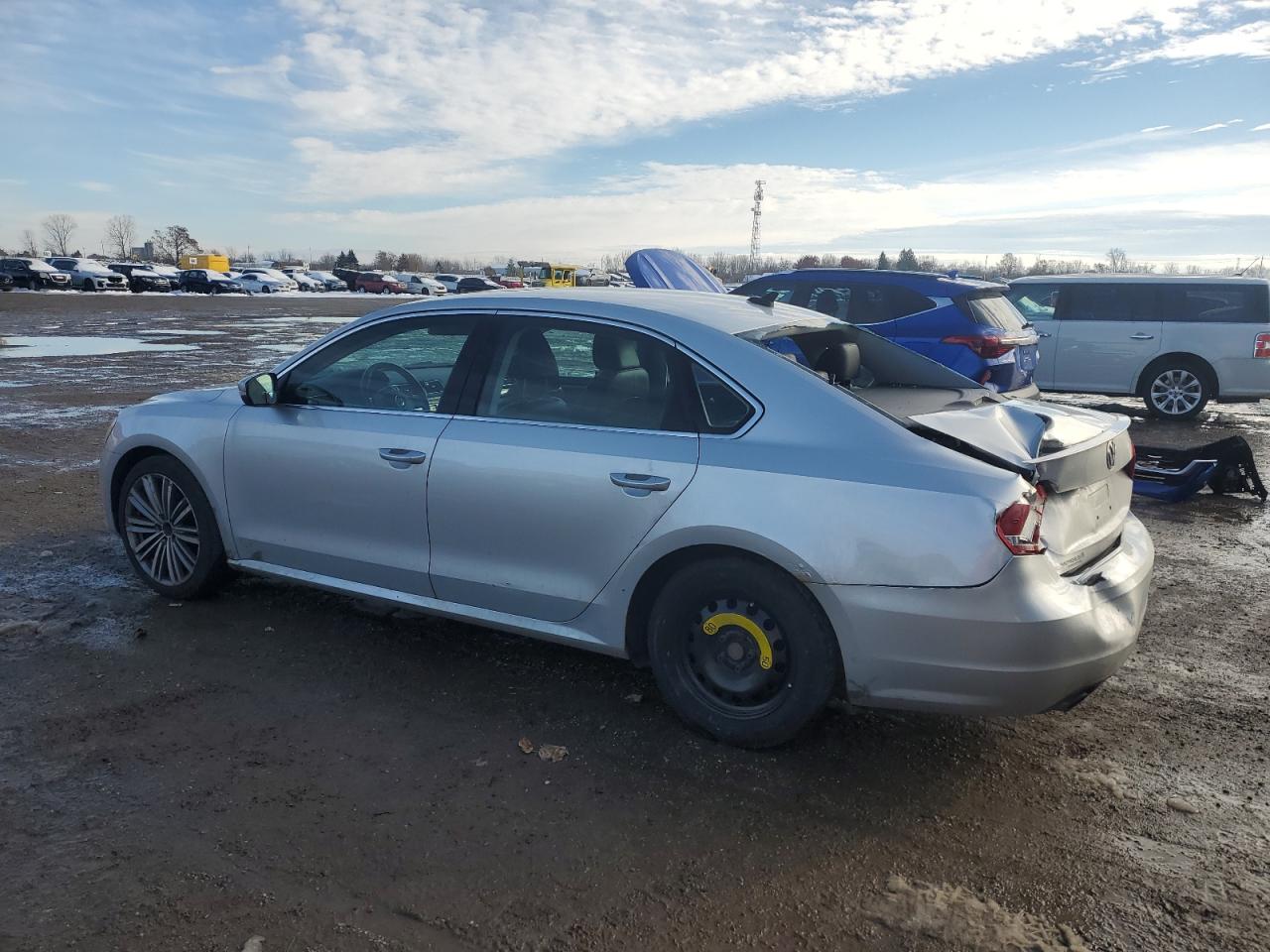 VOLKSWAGEN PASSAT SE