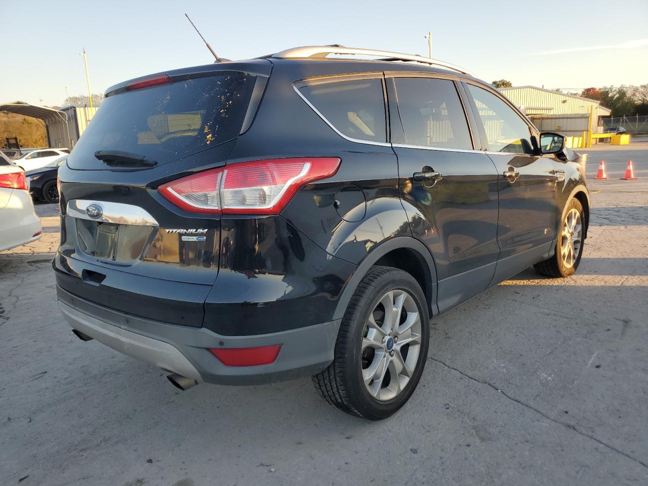 FORD ESCAPE TITANIUM