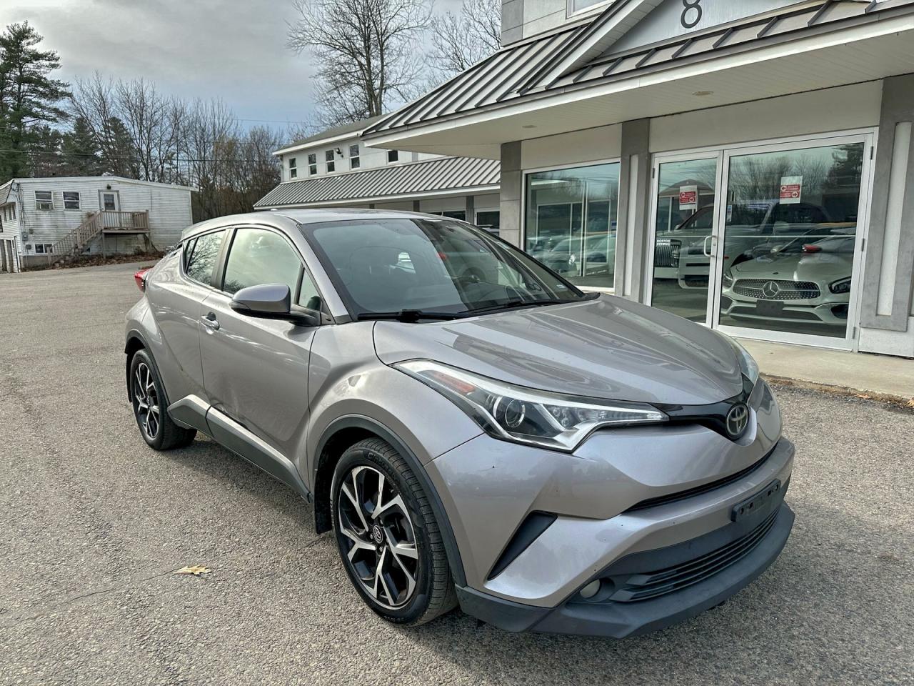 TOYOTA C-HR XLE