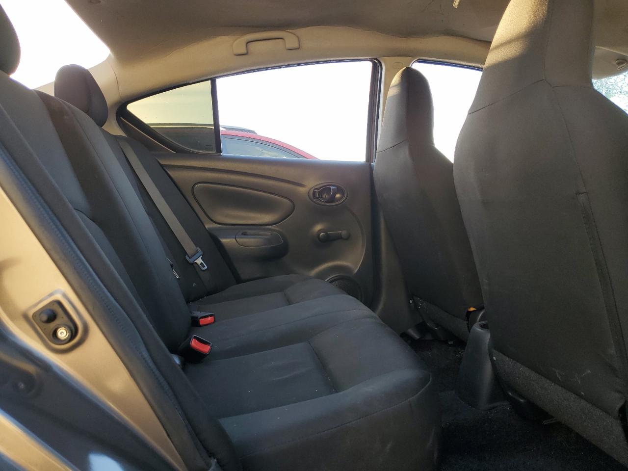 NISSAN VERSA S