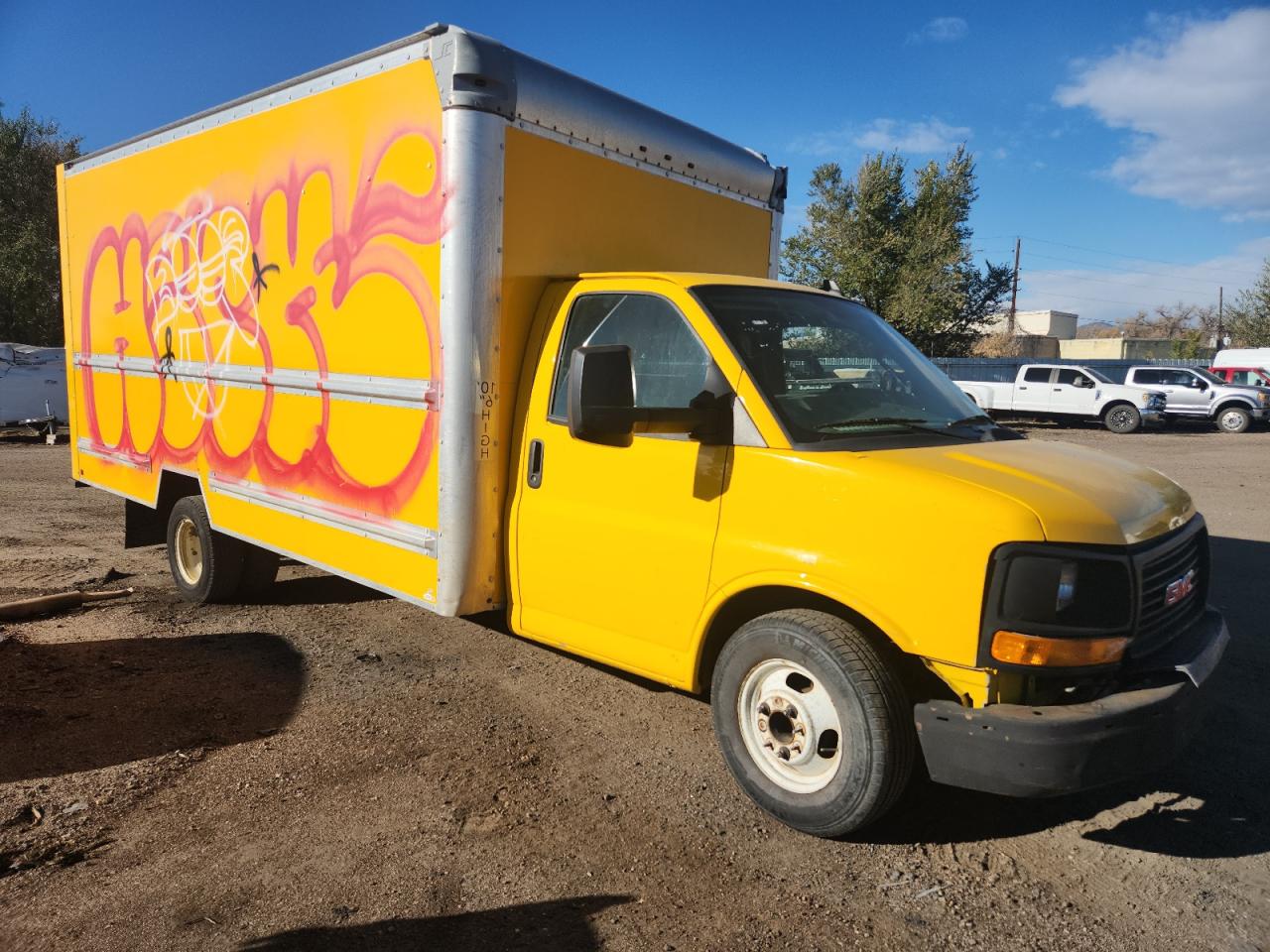 Lot #3290306203 2017 GMC SAVANA