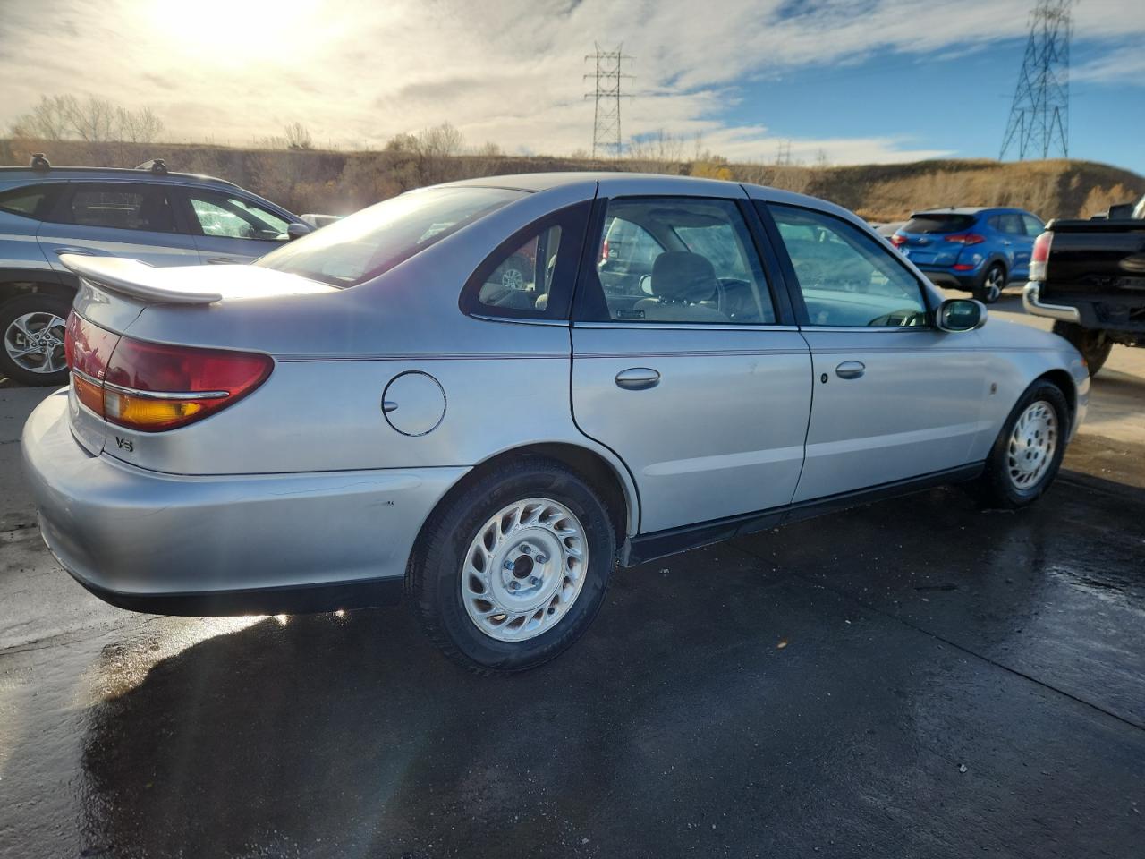 Lot #3288041155 2001 SATURN L300