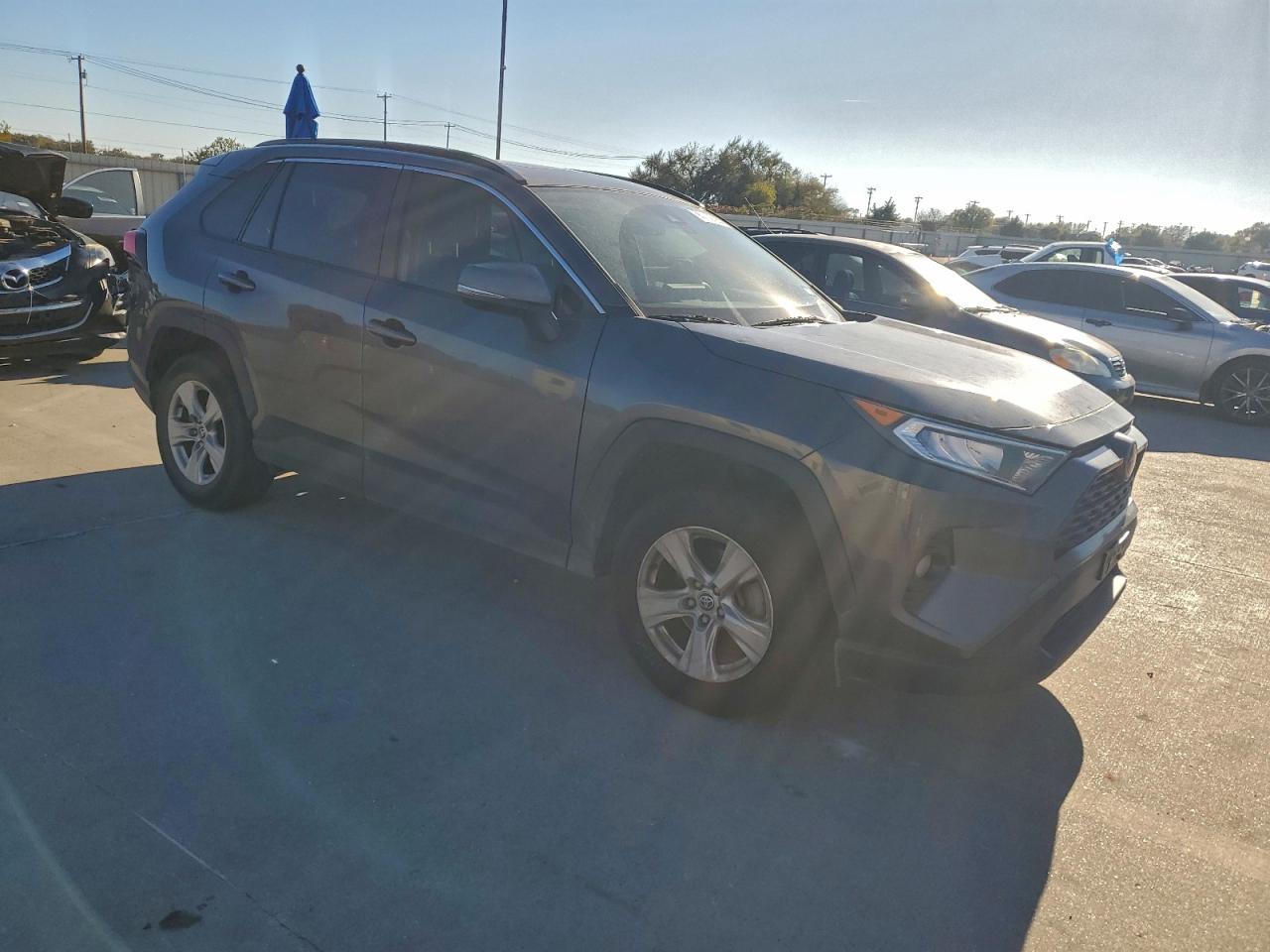 TOYOTA RAV4 XLE