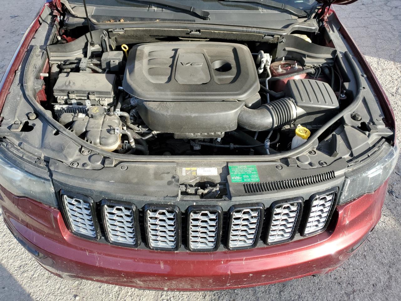 JEEP GRAND CHEROKEE LAREDO