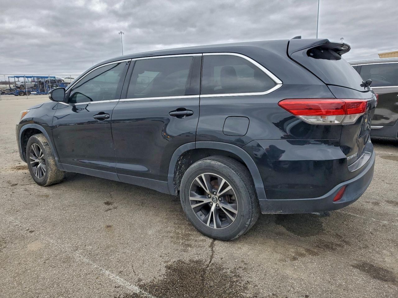 TOYOTA HIGHLANDER LE