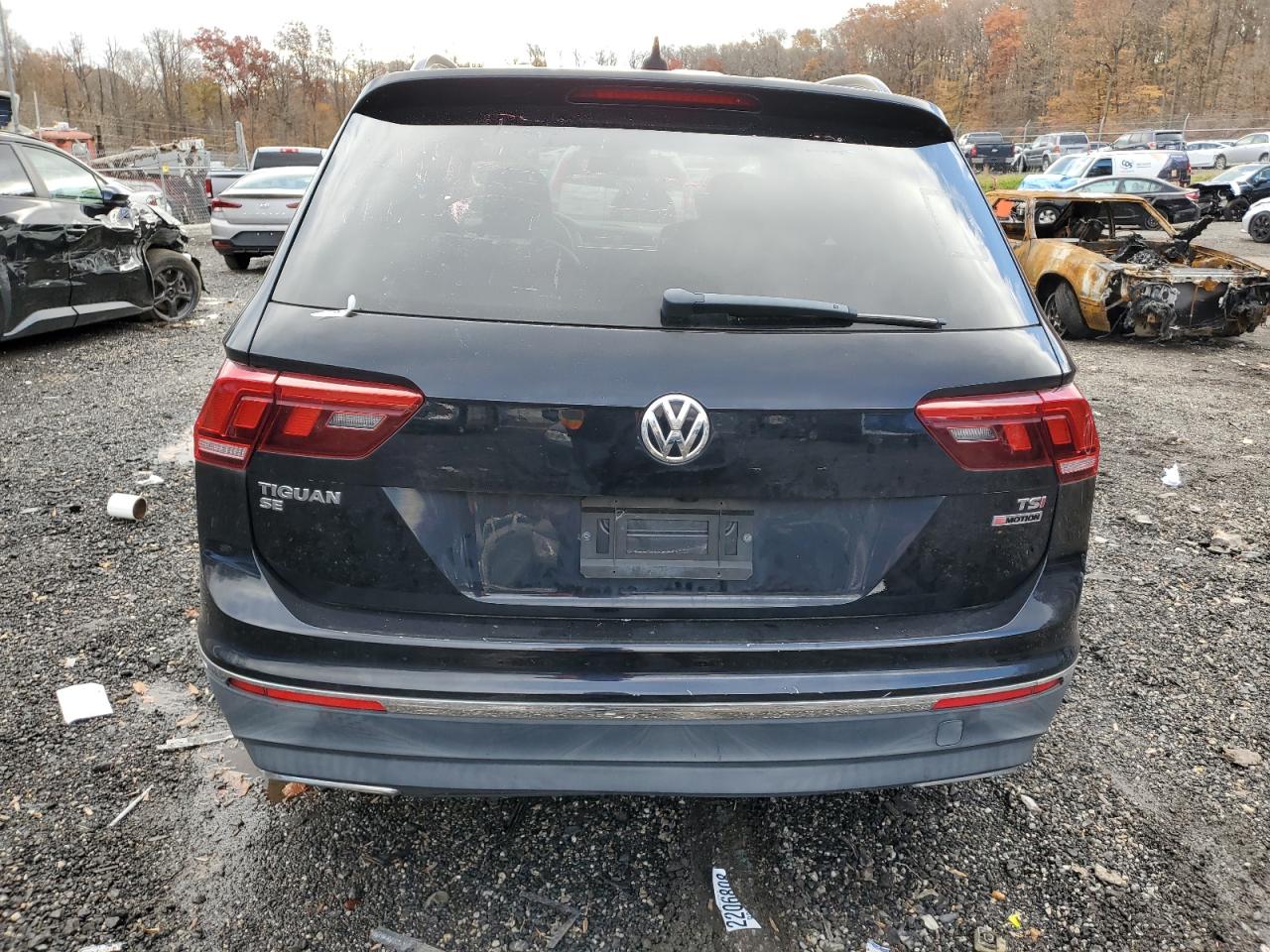VOLKSWAGEN TIGUAN SE