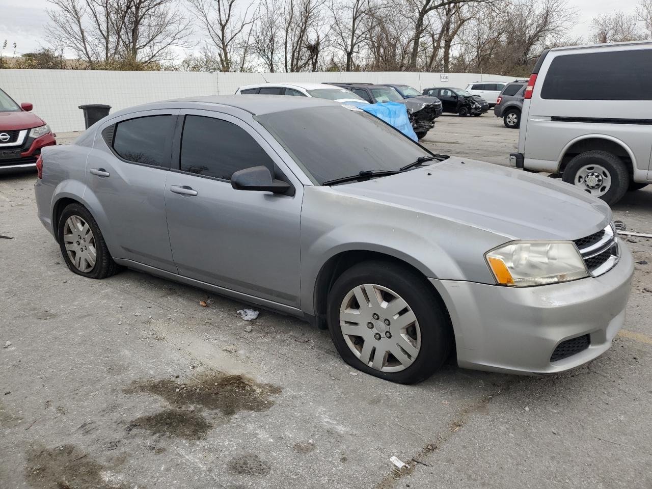 DODGE AVENGER SE