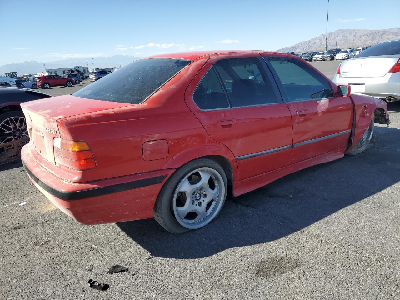 Lot #3303185793 1993 BMW 325 I AUTO