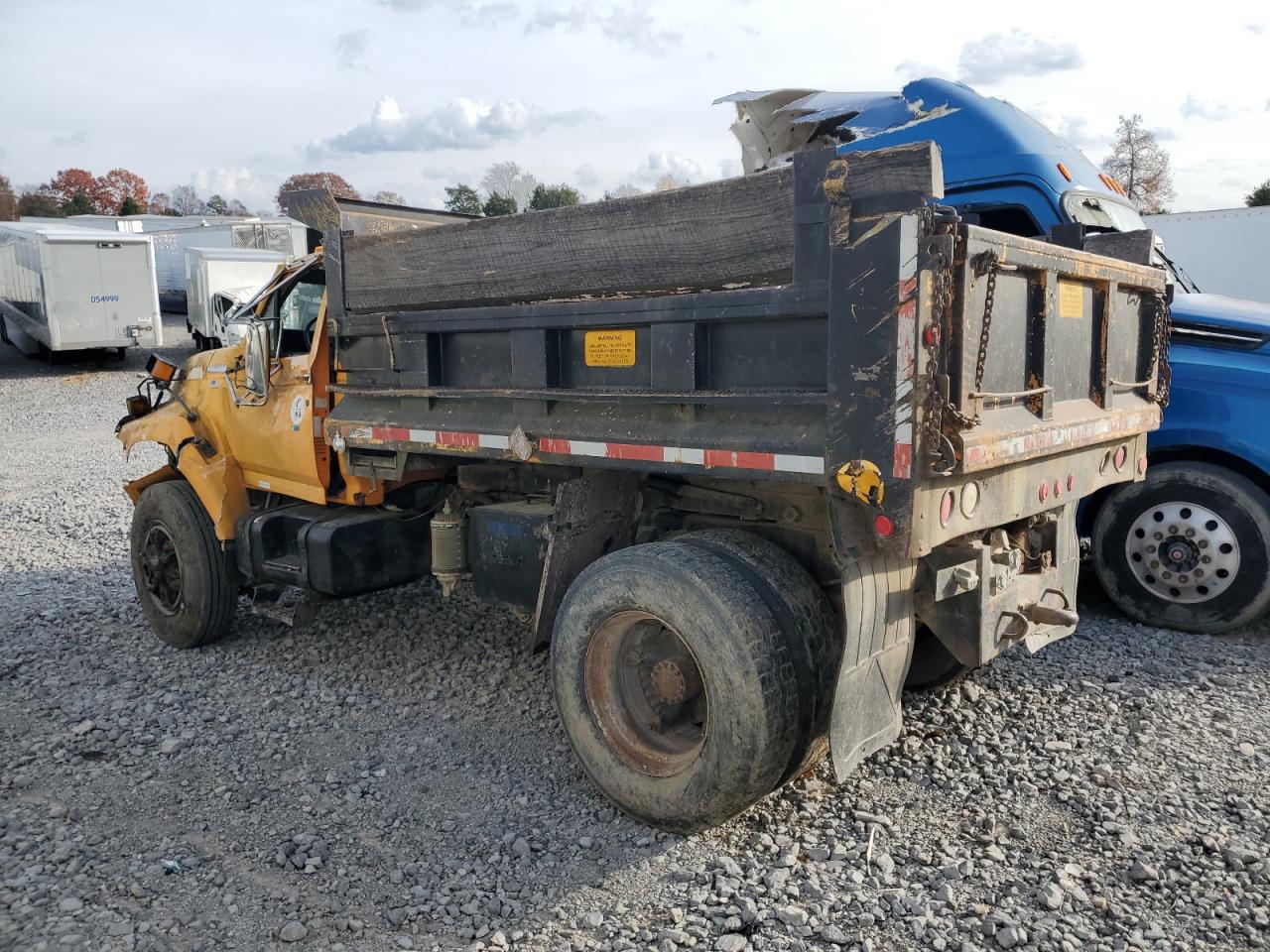Lot #3302858995 1996 FORD F800