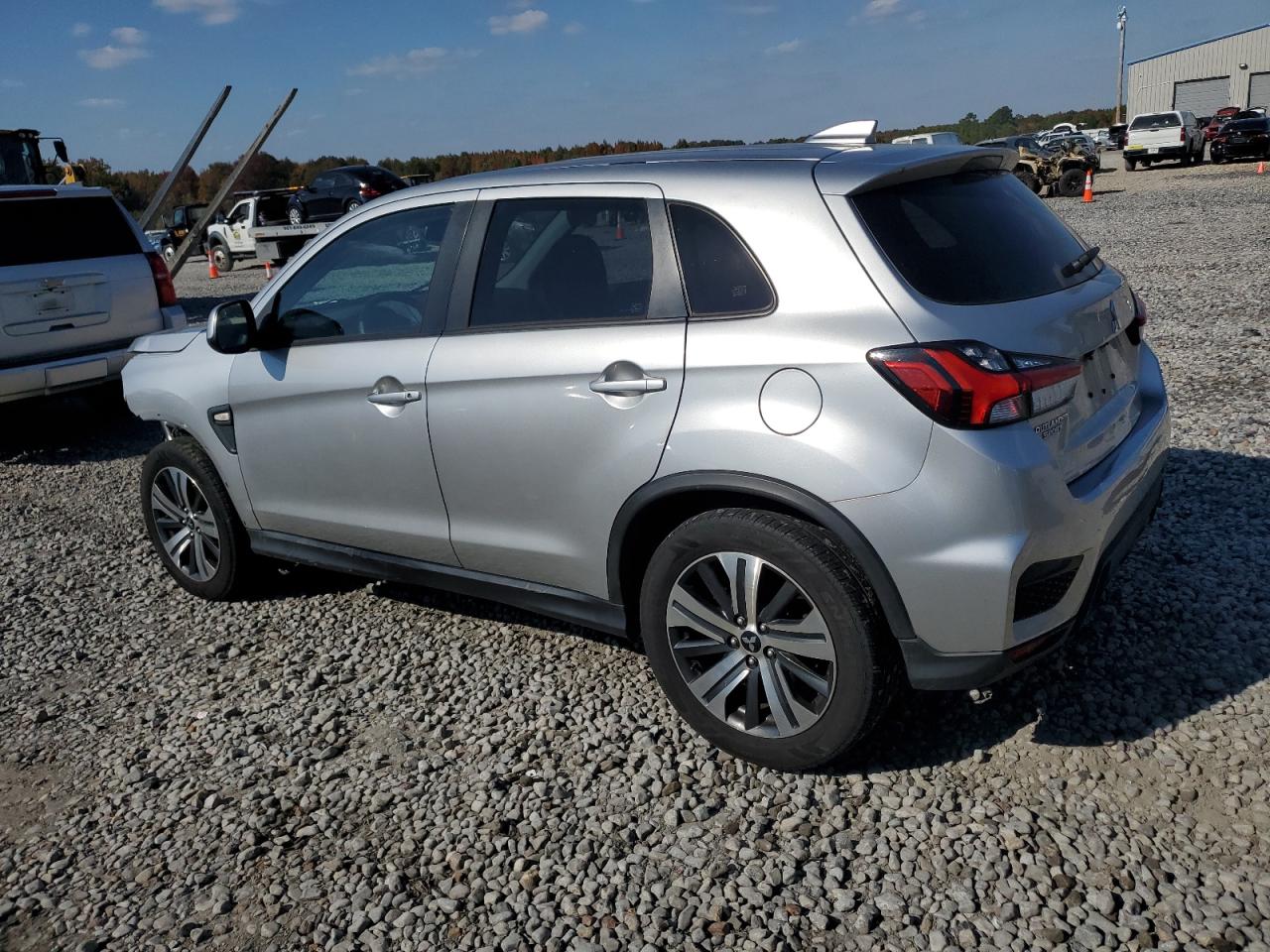 MITSUBISHI OUTLANDER ES