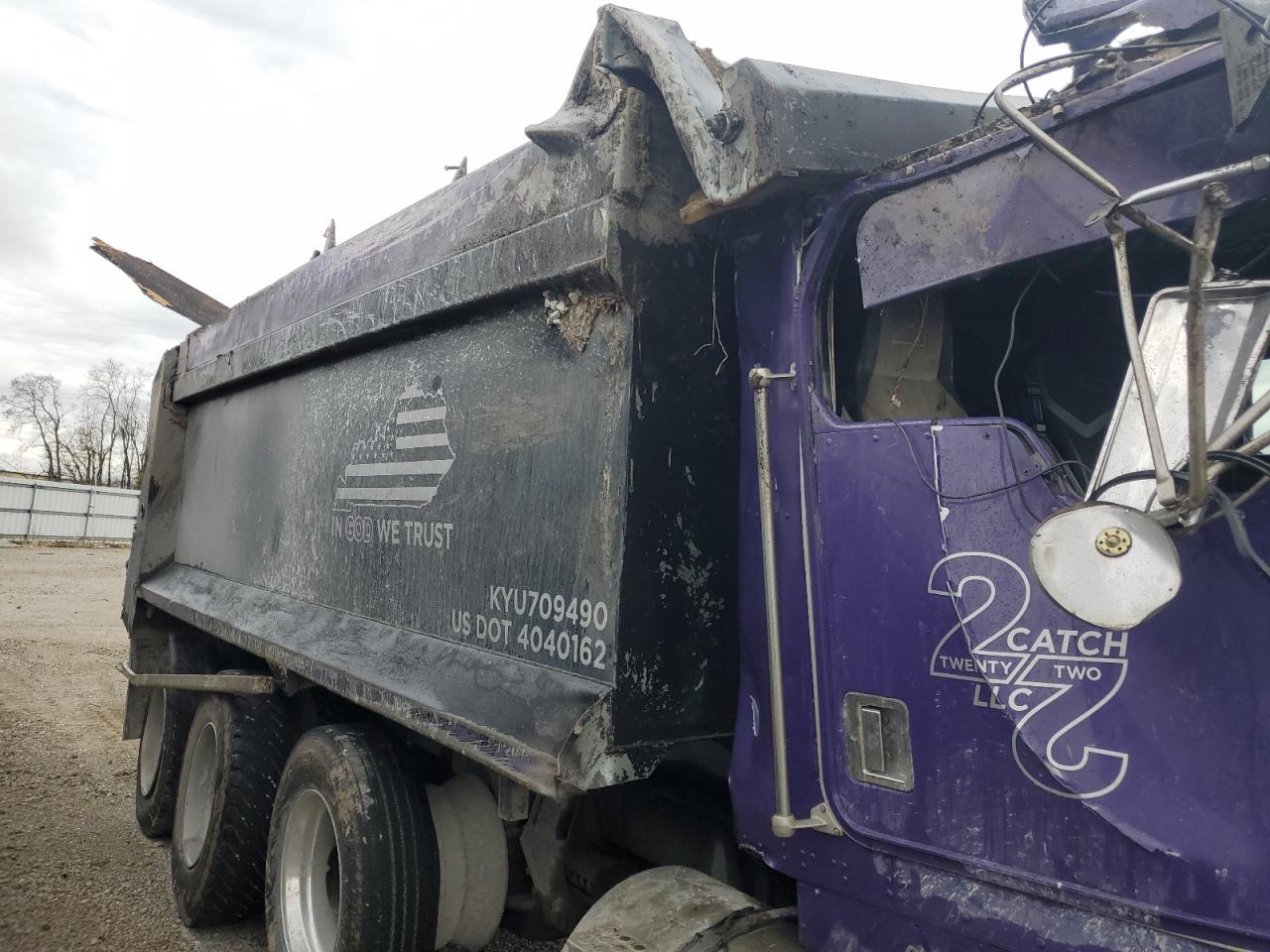 Lot #3302859938 1999 KENWORTH T800