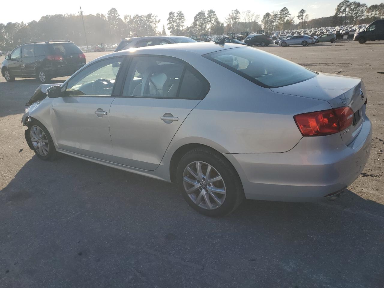 VOLKSWAGEN JETTA SE