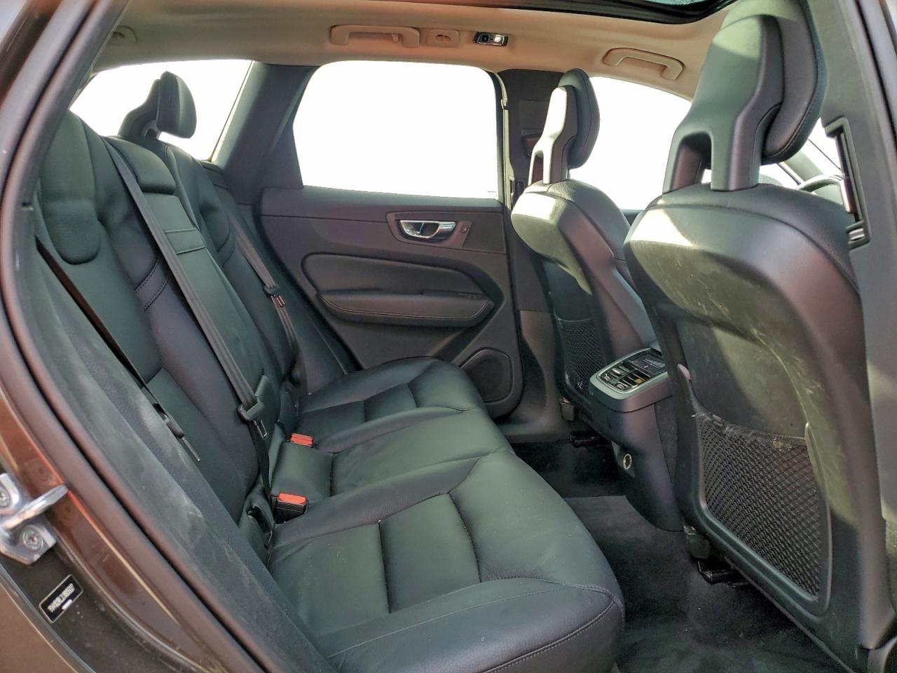 VOLVO XC60 T5 INSCRIPTION