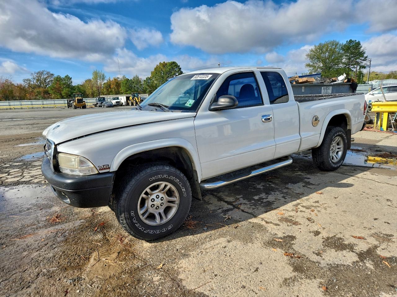 Lot #3297101513 2004 DODGE DAKOTA SXT