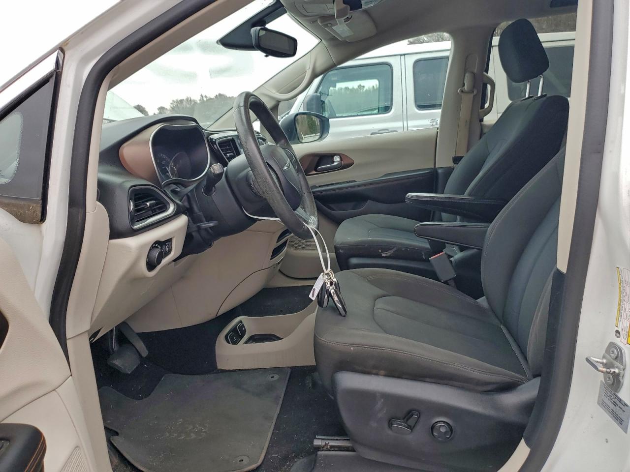 CHRYSLER PACIFICA TOURING