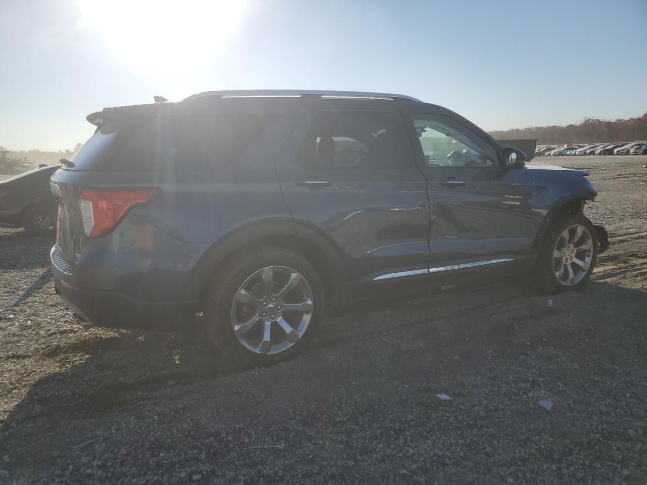 FORD EXPLORER PLATINUM