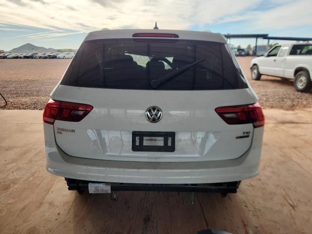 2018 VOLKSWAGEN TIGUAN SE - 3VV2B7AX5JM209791