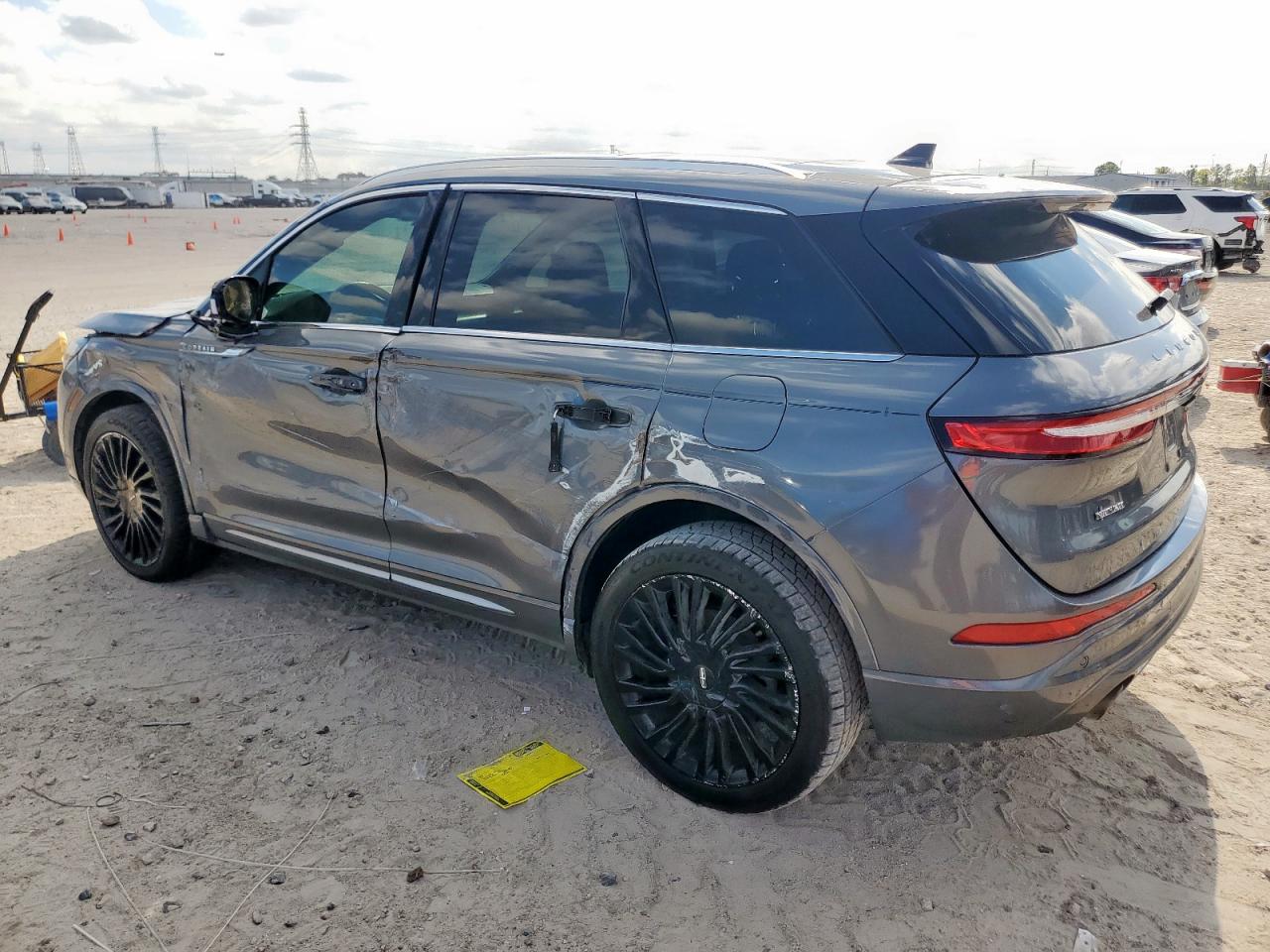 LINCOLN CORSAIR RESERVE