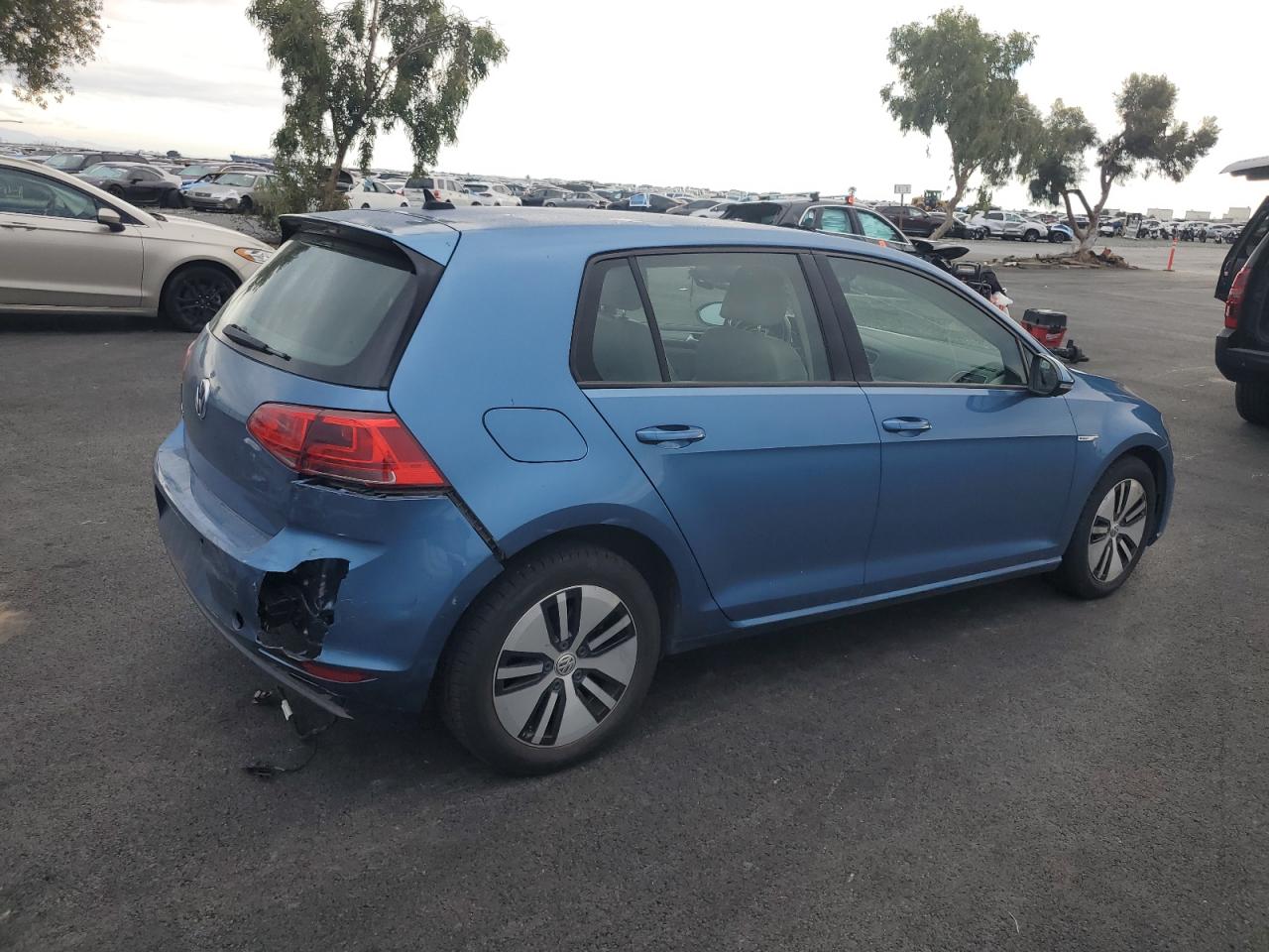 VOLKSWAGEN E-GOLF SEL PREMIUM