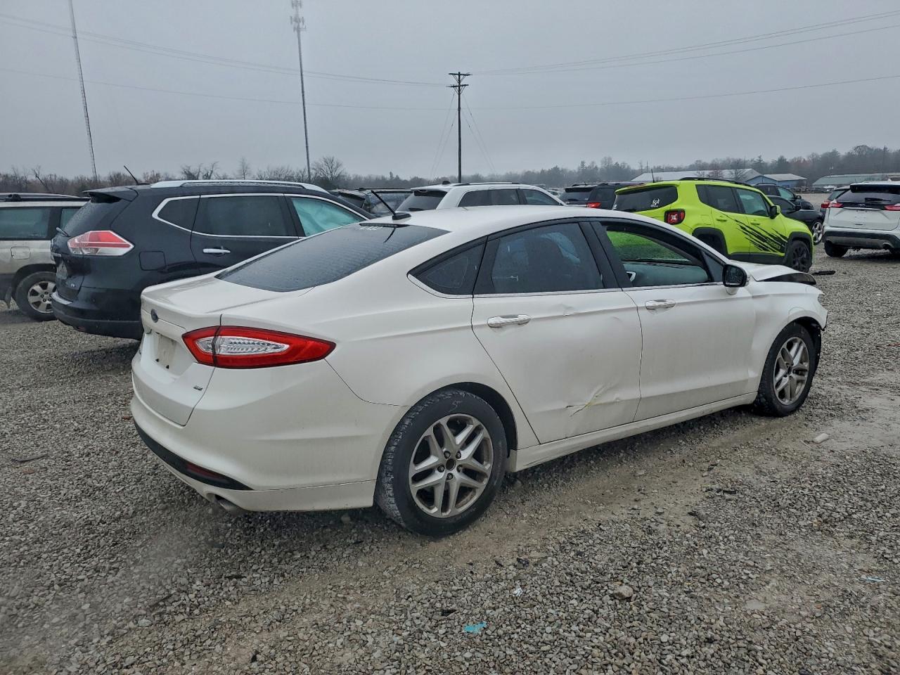 FORD FUSION SE
