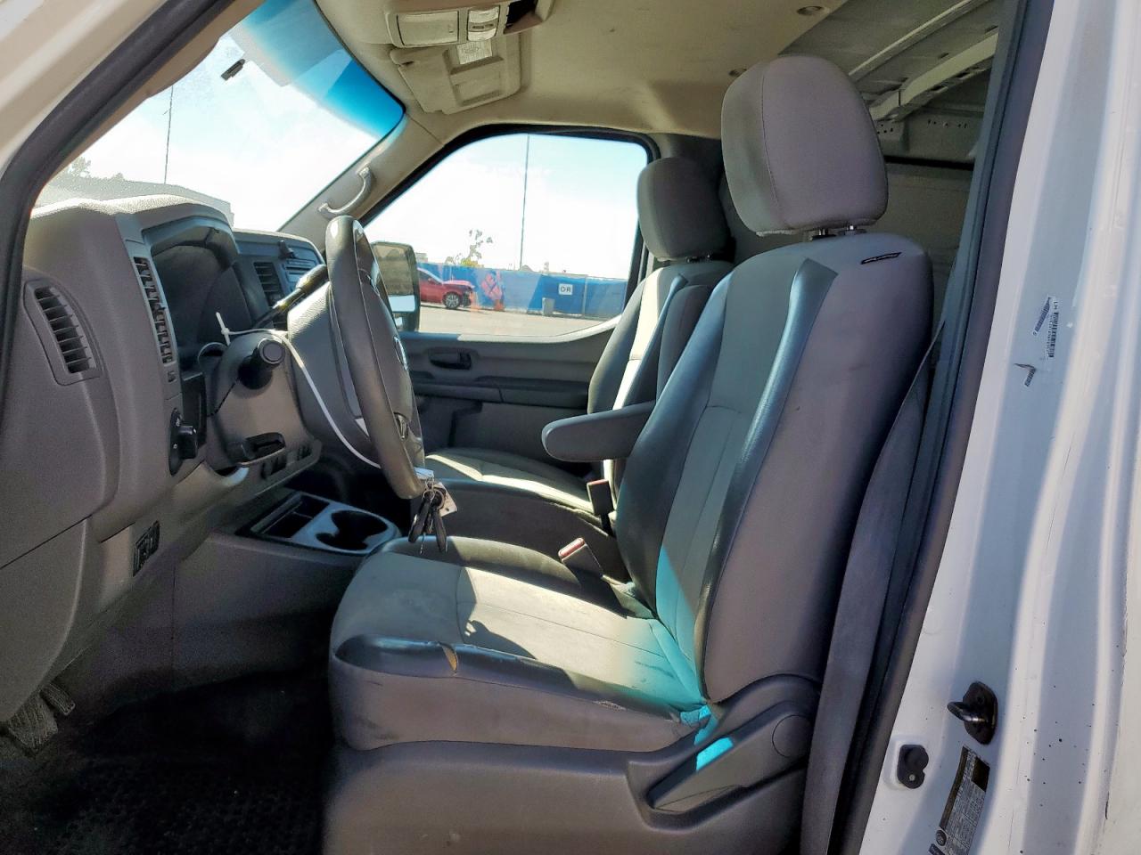 NISSAN NV1500 1500 S