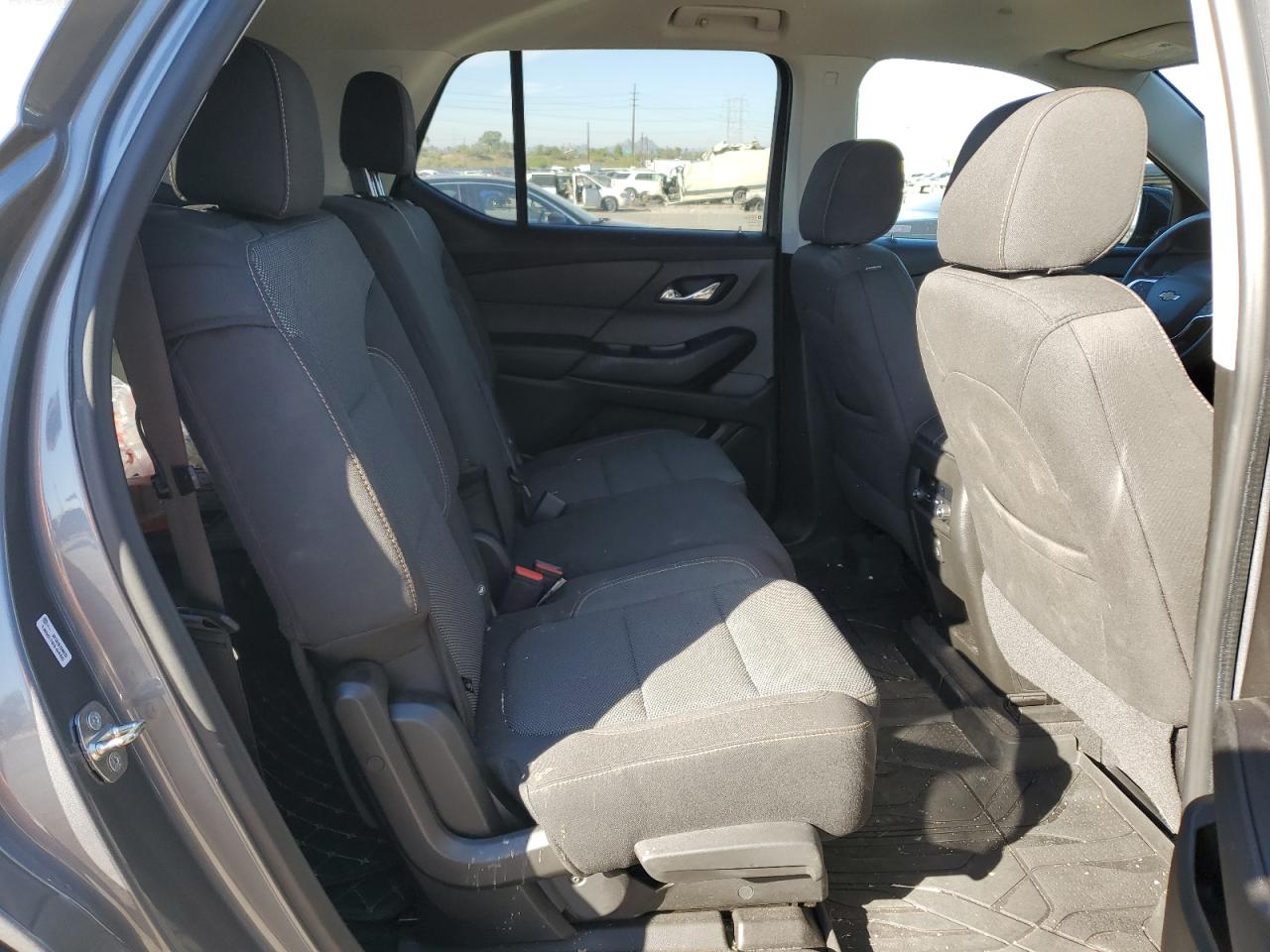 CHEVROLET TRAVERSE LS