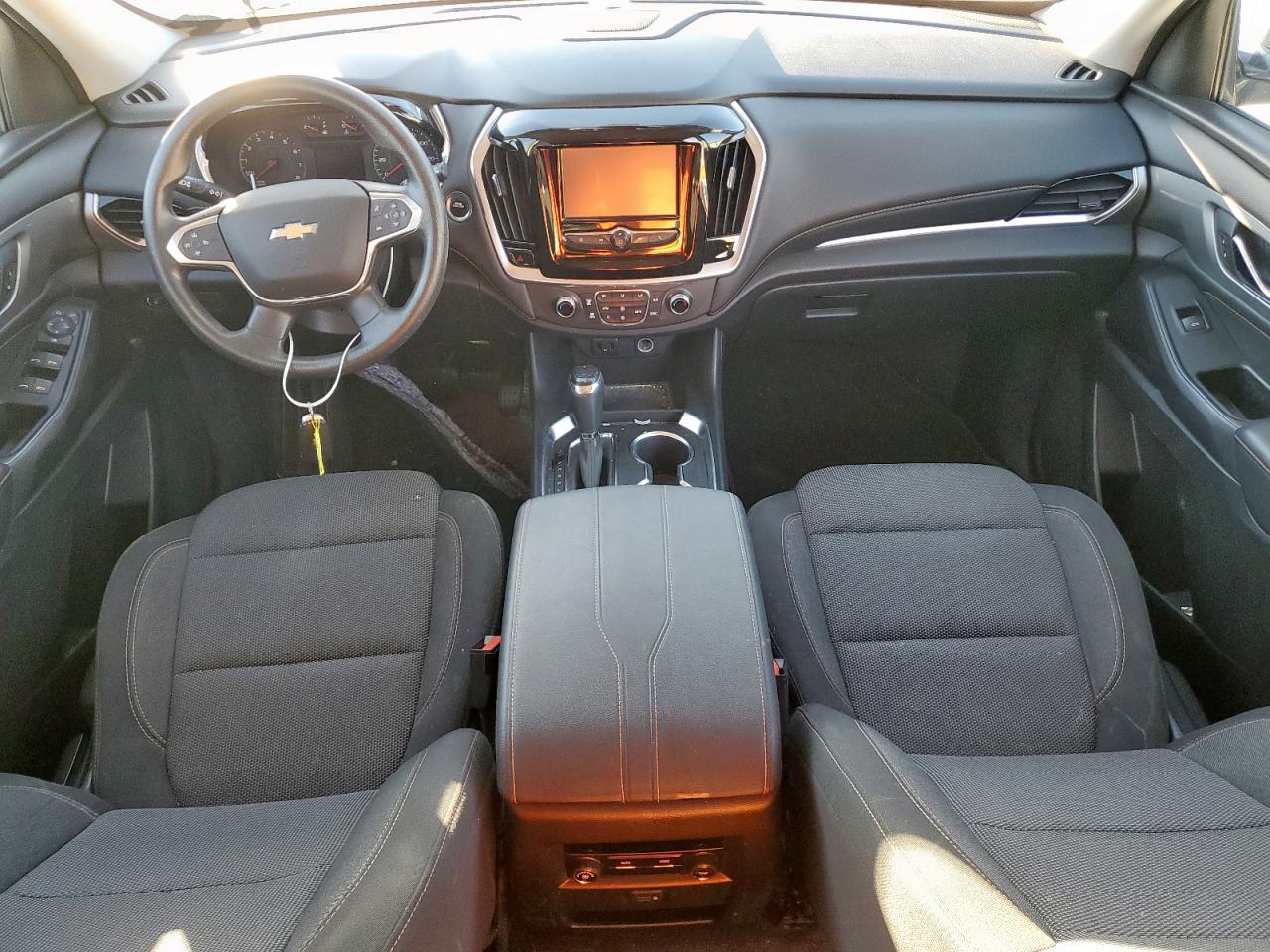 CHEVROLET TRAVERSE LS