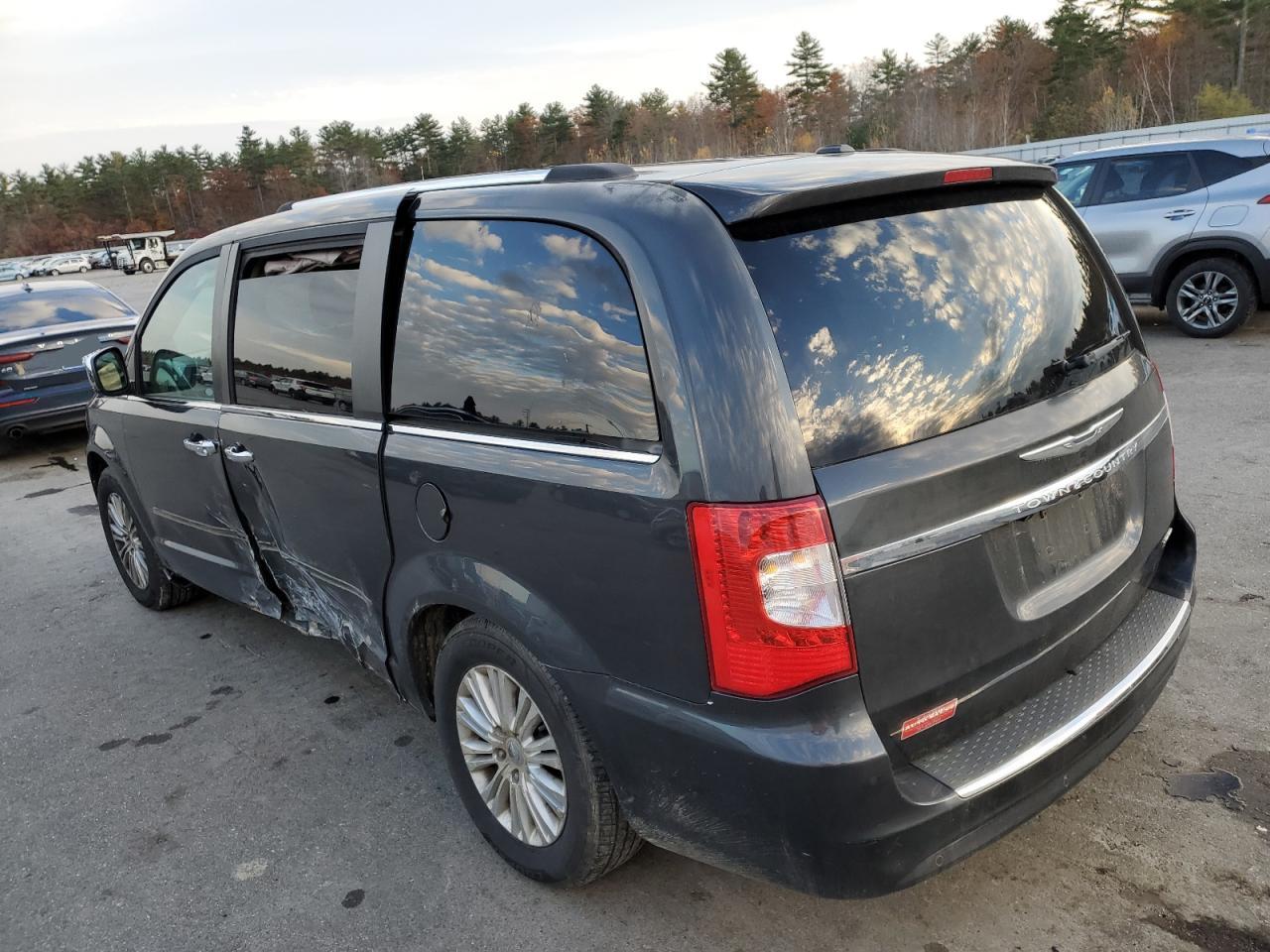 CHRYSLER TOWN & COUNTRY LIMITED