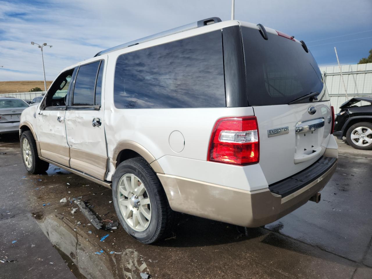 FORD EXPEDITION EL XLT