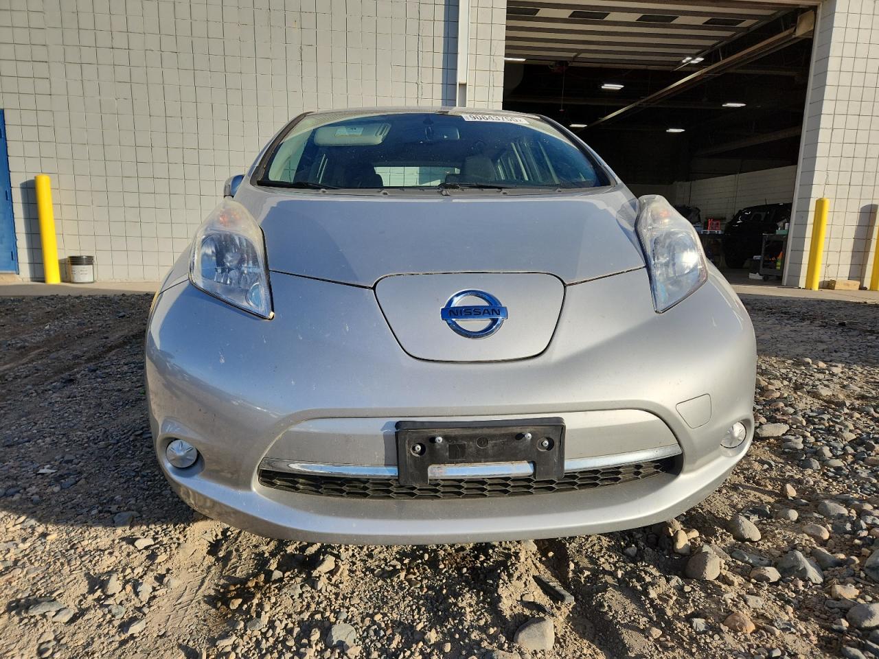 NISSAN LEAF SV
