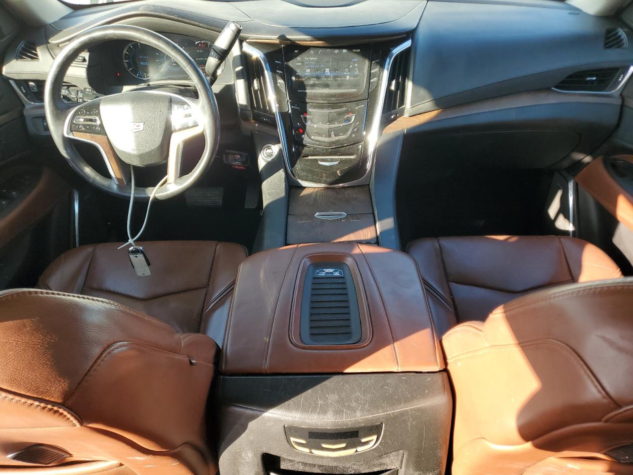 CADILLAC ESCALADE ESV LUXURY