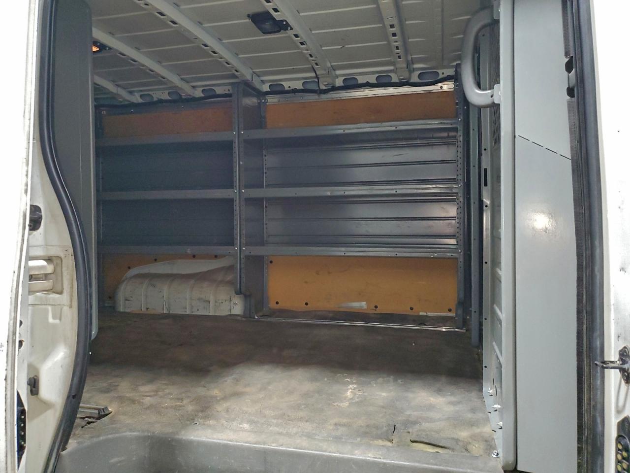 NISSAN NV1500 1500 S