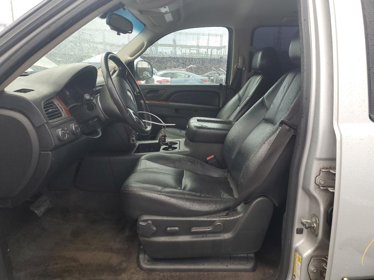 CHEVROLET SUBURBAN K1500 LT