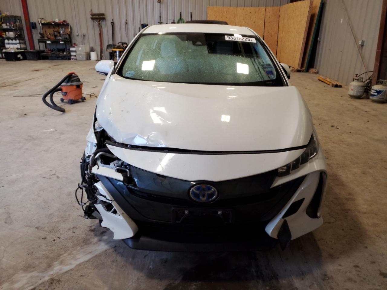 TOYOTA PRIUS PRIME LE