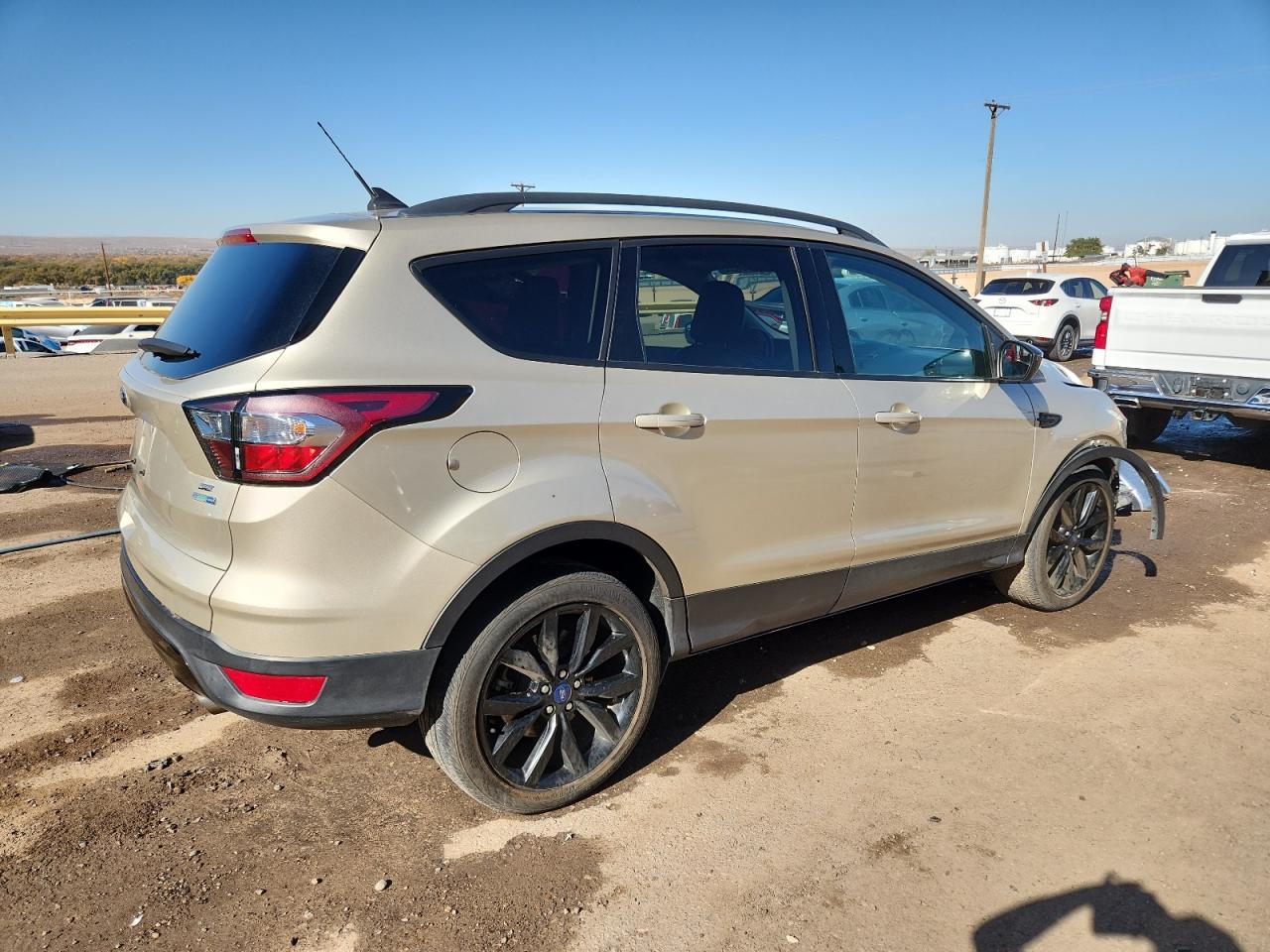 FORD ESCAPE SE