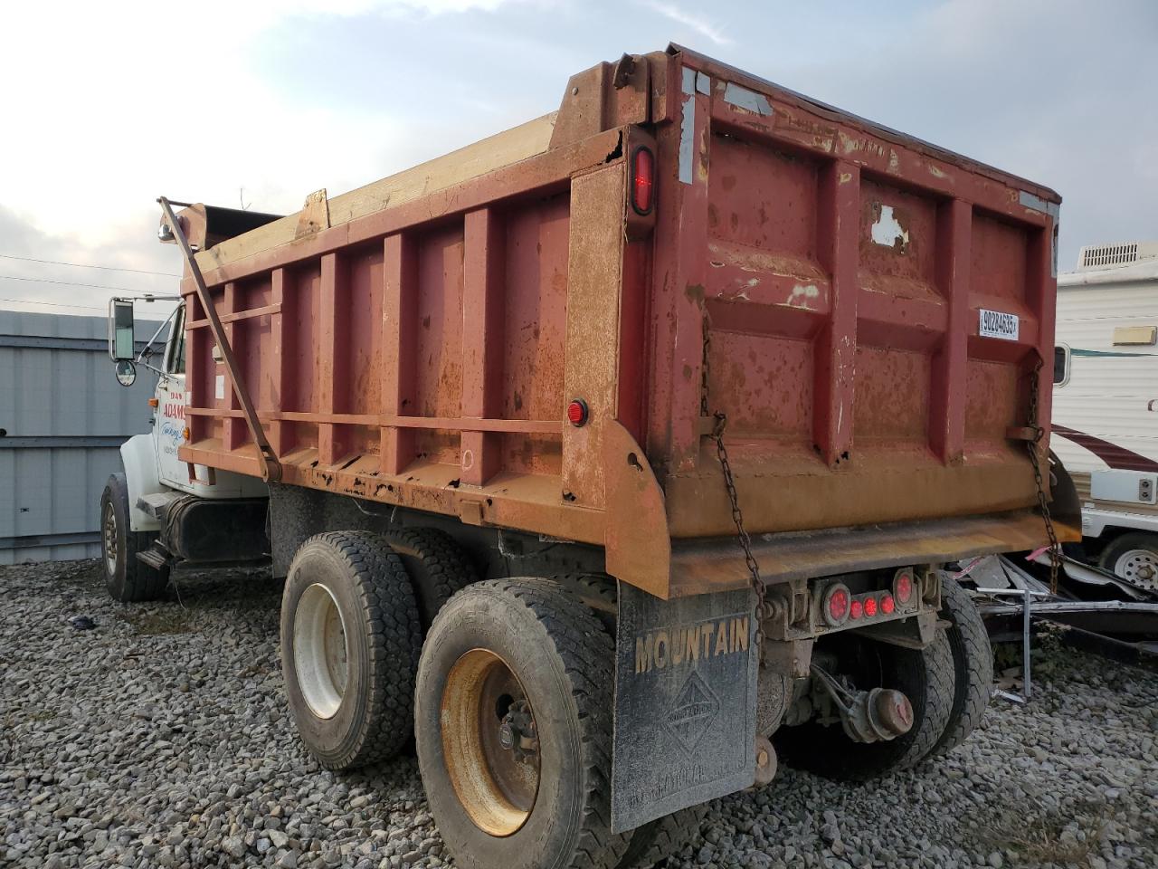 Lot #3291252038 2000 INTERNATIONAL 4000 4900