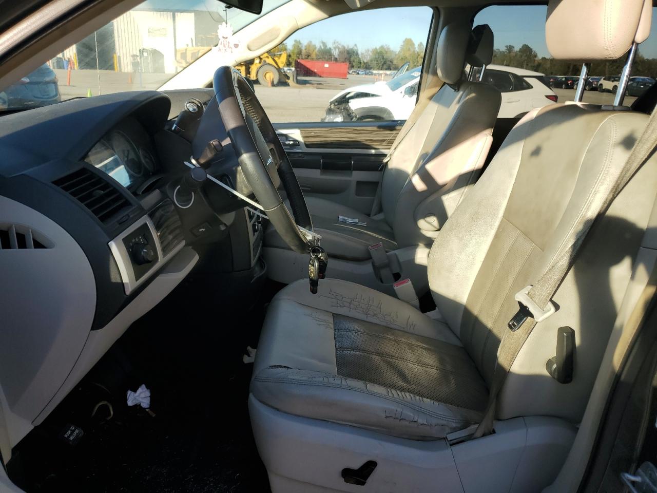 CHRYSLER TOWN & COUNTRY TOURING