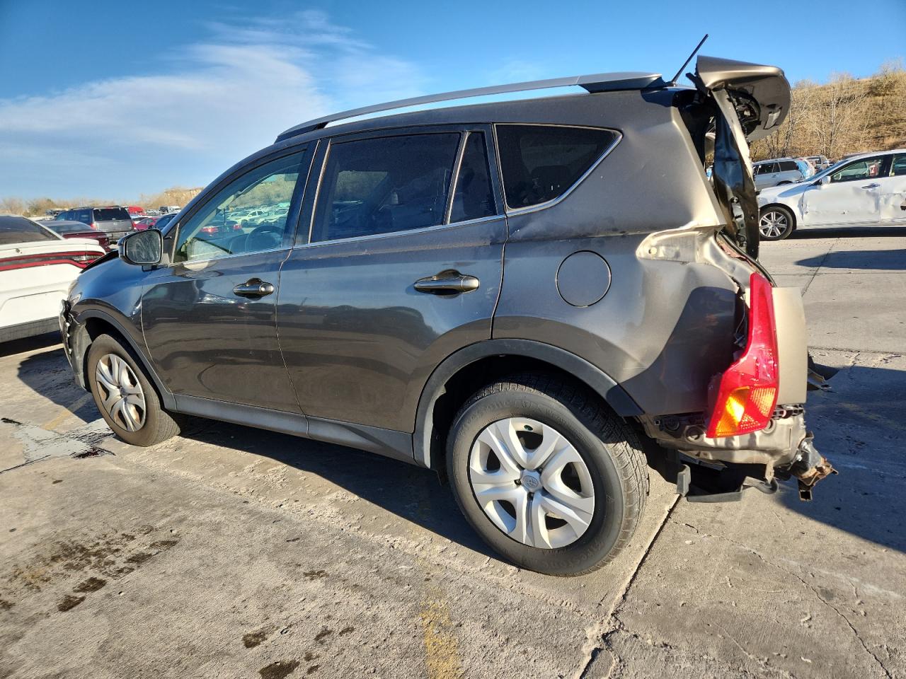 TOYOTA RAV4 LE