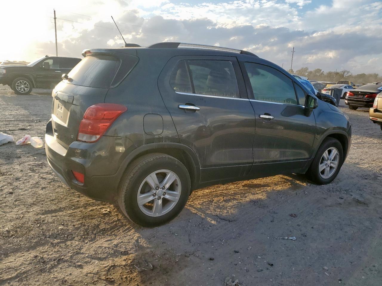CHEVROLET TRAX 1LT